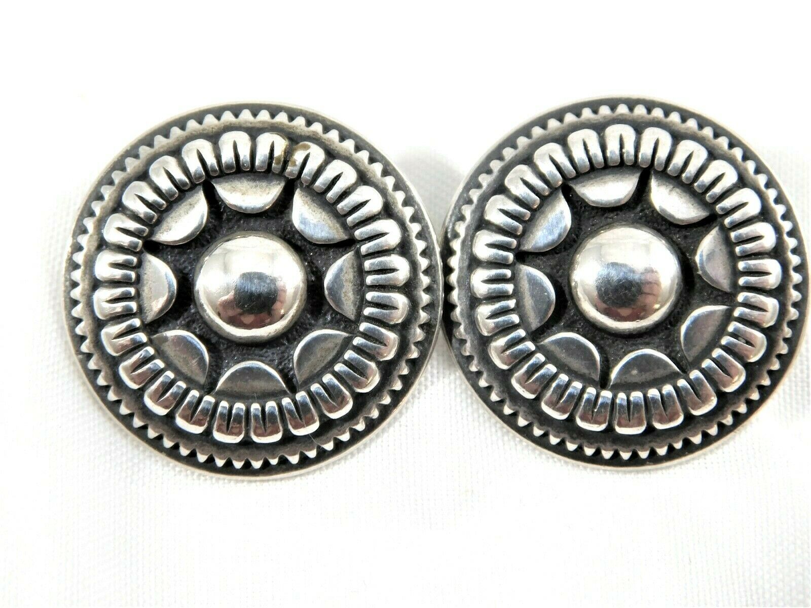 Carolyn Pollack Relios Sterling Silver Southwestern Round Button Clip Earrings