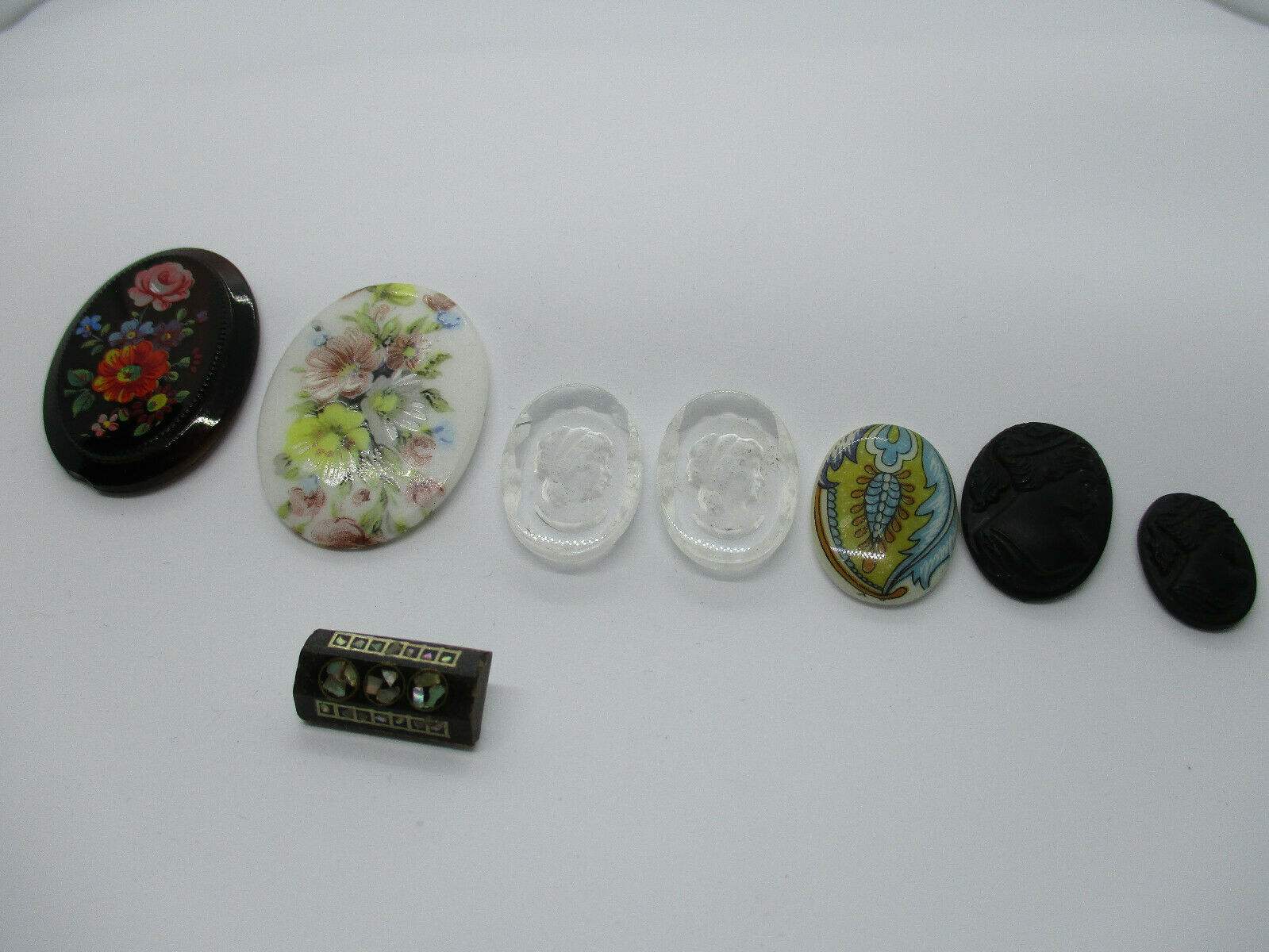 Lot Of 8 Glass Cameos Black Intaglio Antique Button Paisley Porcelian Flowers