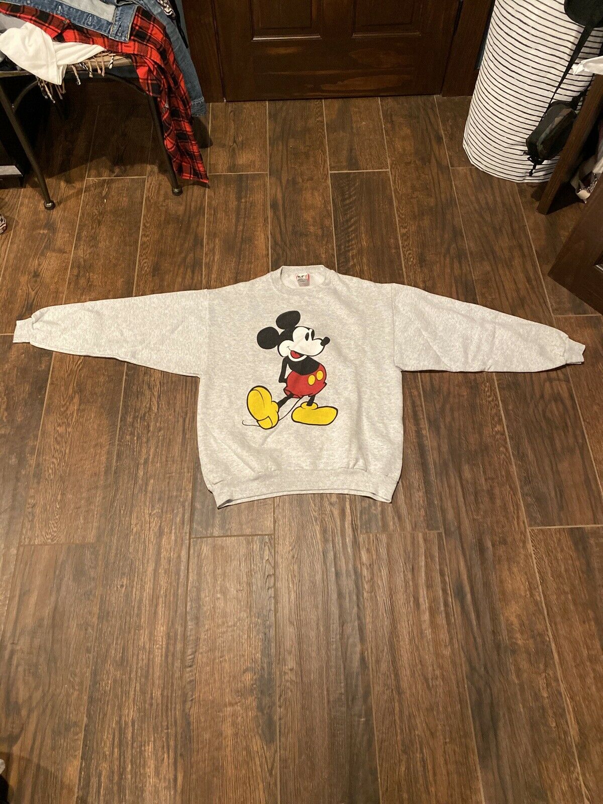 Vintage Mickey Mouse Walt Disney Light Gray Sweatshirt Xl