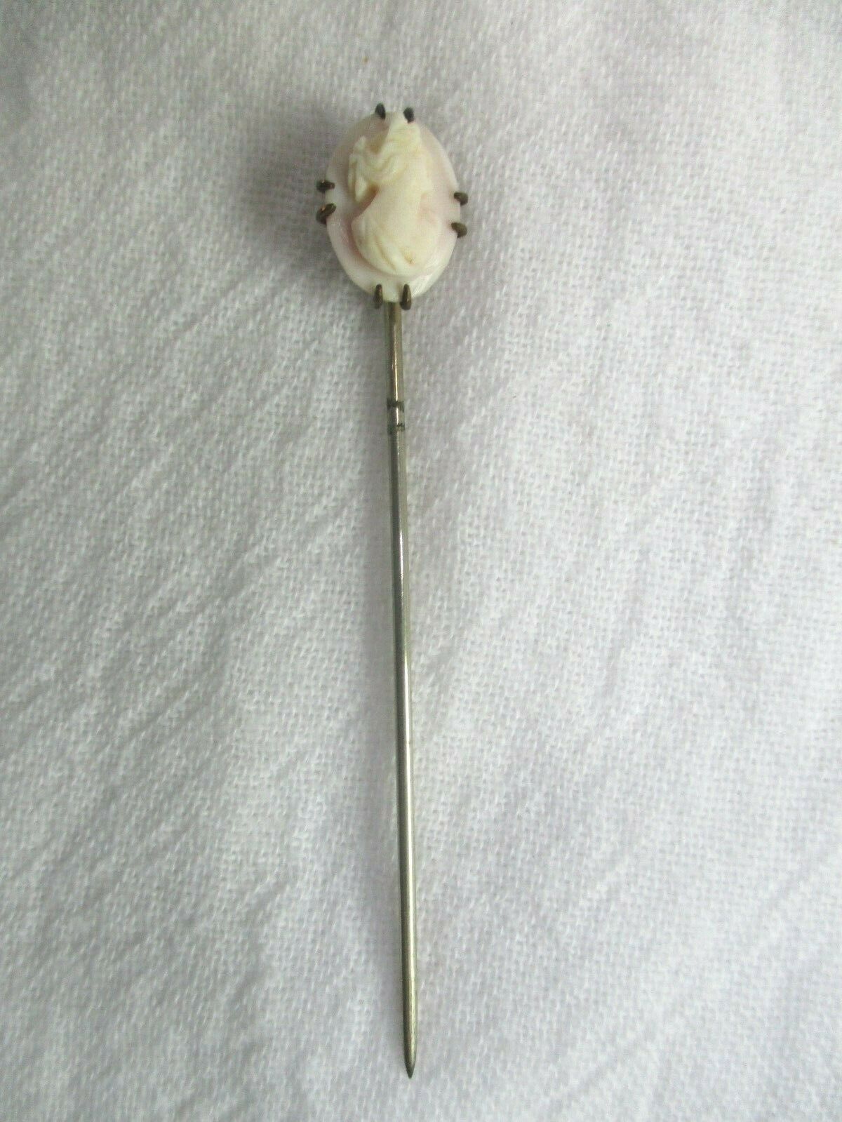Vintage Cameo White And Light Pink Lapel Hat Stick Pin