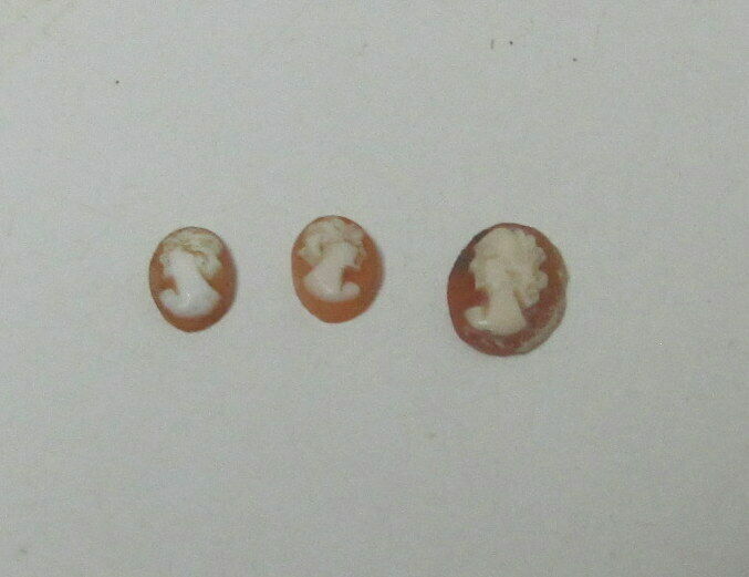 Beautiful Set Of (3) Small Vintage Cameo Shell Pieces For Jewelry