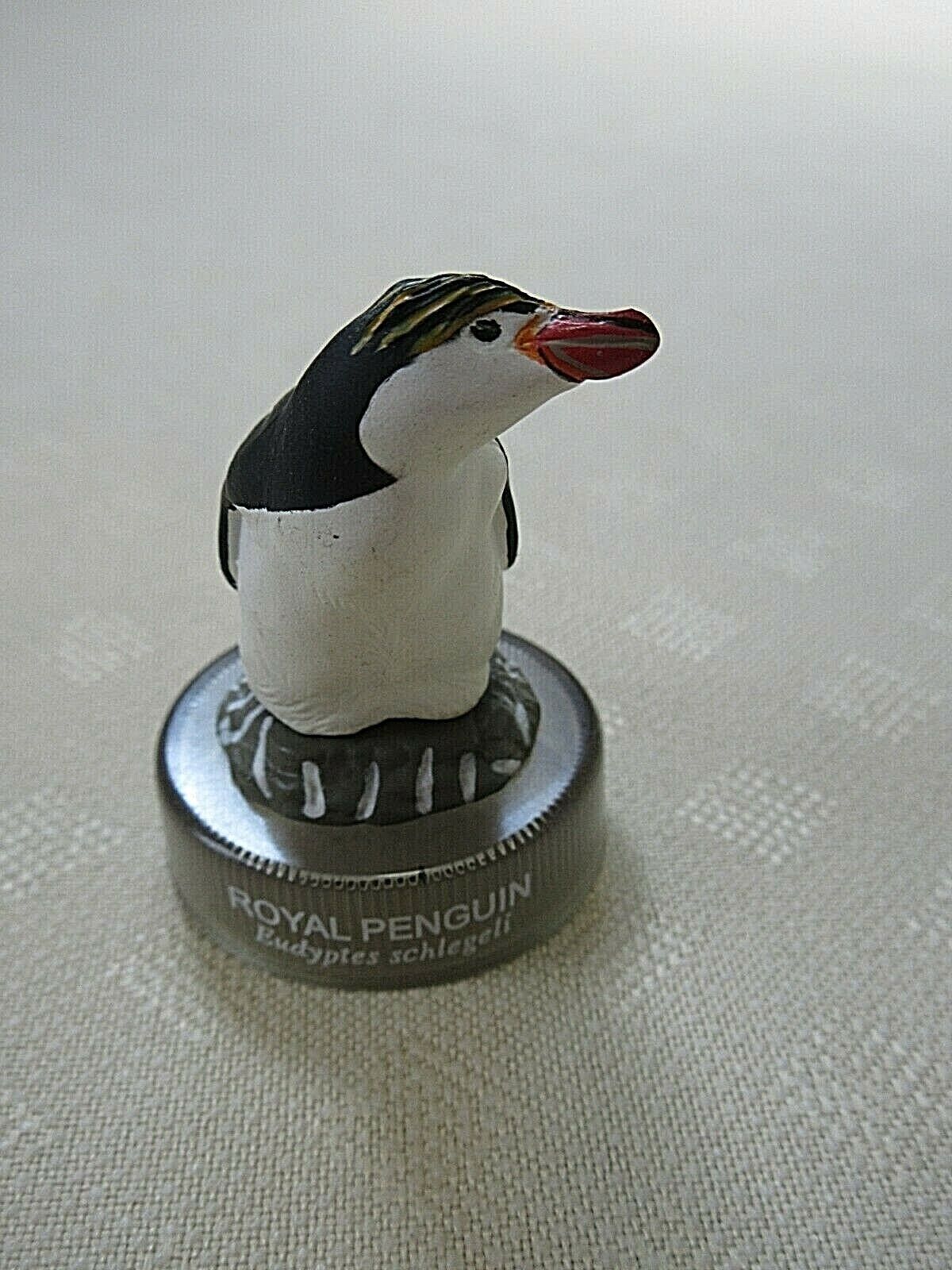 Penguin Kaiyodo Aquarium Bird Figure.rare Toy. Black.collection Japan.   B511b